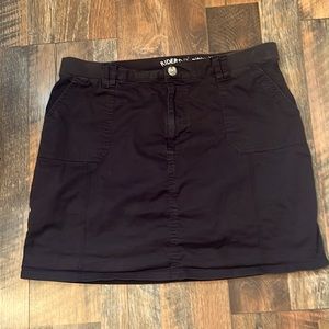 🌸Riders by Lee black Midrise Skort, Size 16, EUC